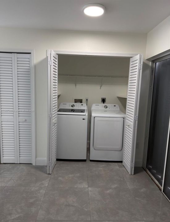 For Rent: $3,700 (3 beds, 2 baths, 1658 Square Feet)