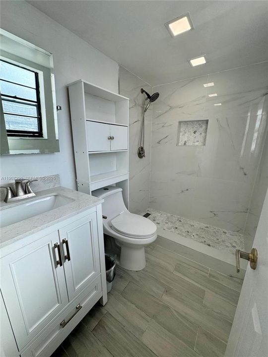 En Venta: $256,000 (2 camas, 2 baños, 900 Pies cuadrados)