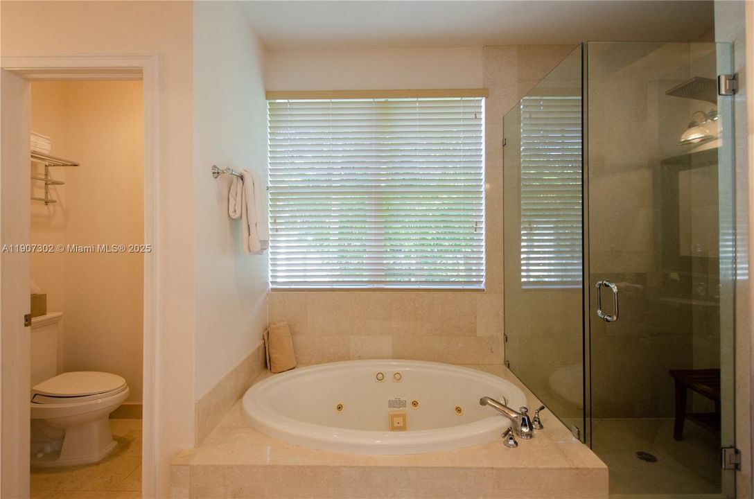 Active With Contract: $7,400 (3 beds, 2 baths, 2352 Square Feet)