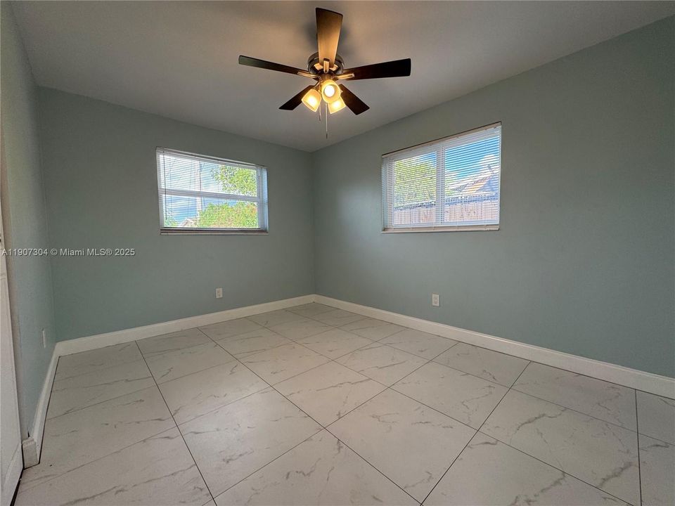 Recently Rented: $2,200 (2 beds, 1 baths, 1234 Square Feet)