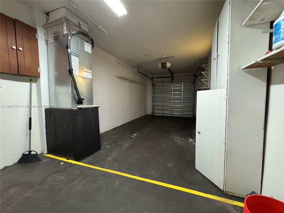 Recently Rented: $2,200 (2 beds, 1 baths, 1234 Square Feet)