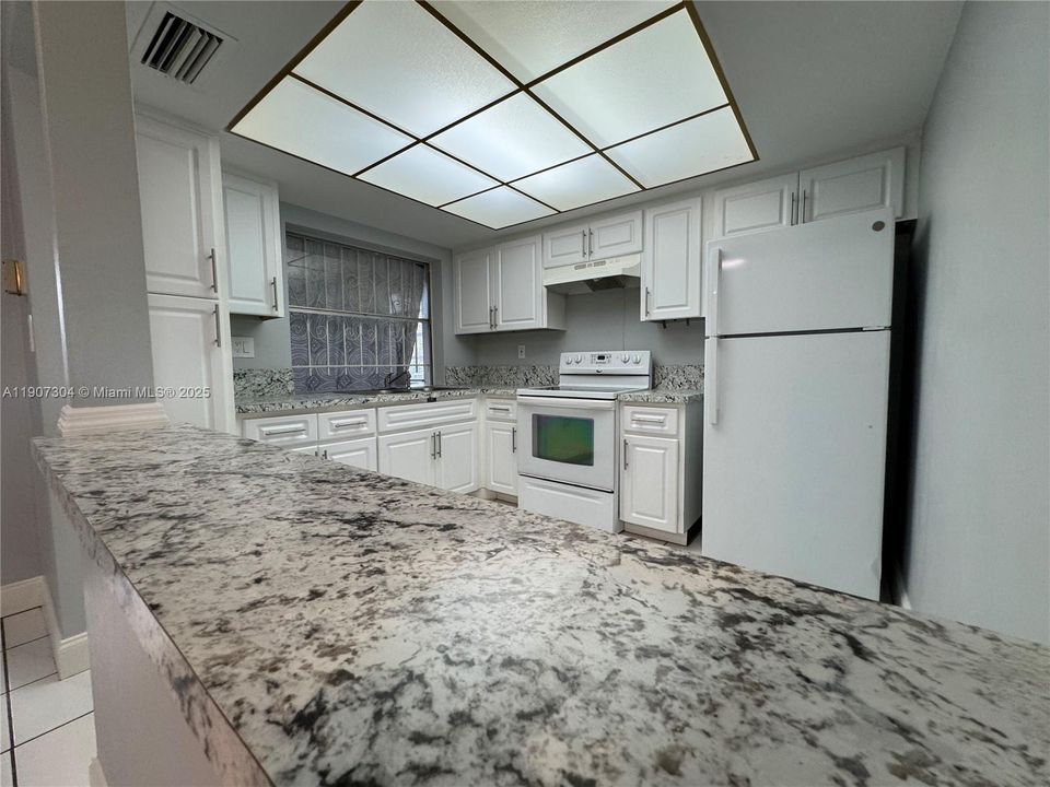 Recently Rented: $2,200 (2 beds, 1 baths, 1234 Square Feet)