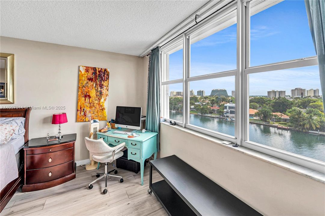 Active With Contract: $635,000 (2 beds, 2 baths, 1490 Square Feet)