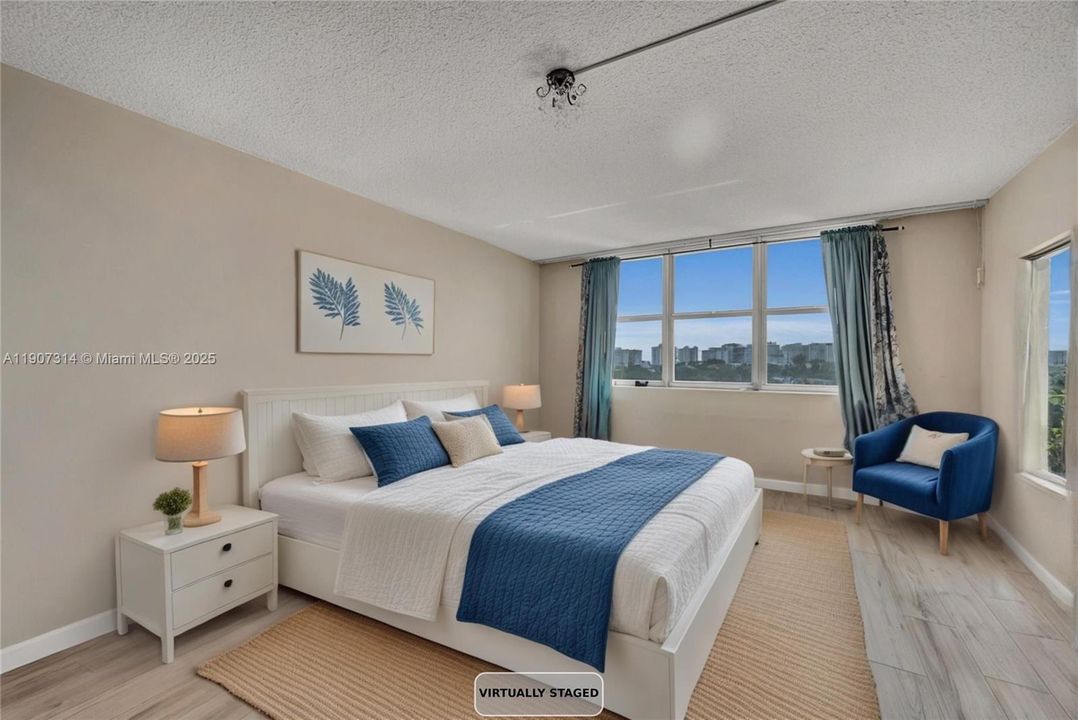 Active With Contract: $635,000 (2 beds, 2 baths, 1490 Square Feet)