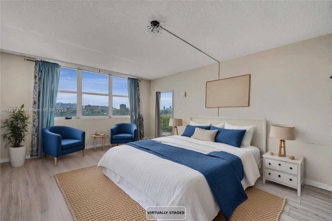 Active With Contract: $635,000 (2 beds, 2 baths, 1490 Square Feet)