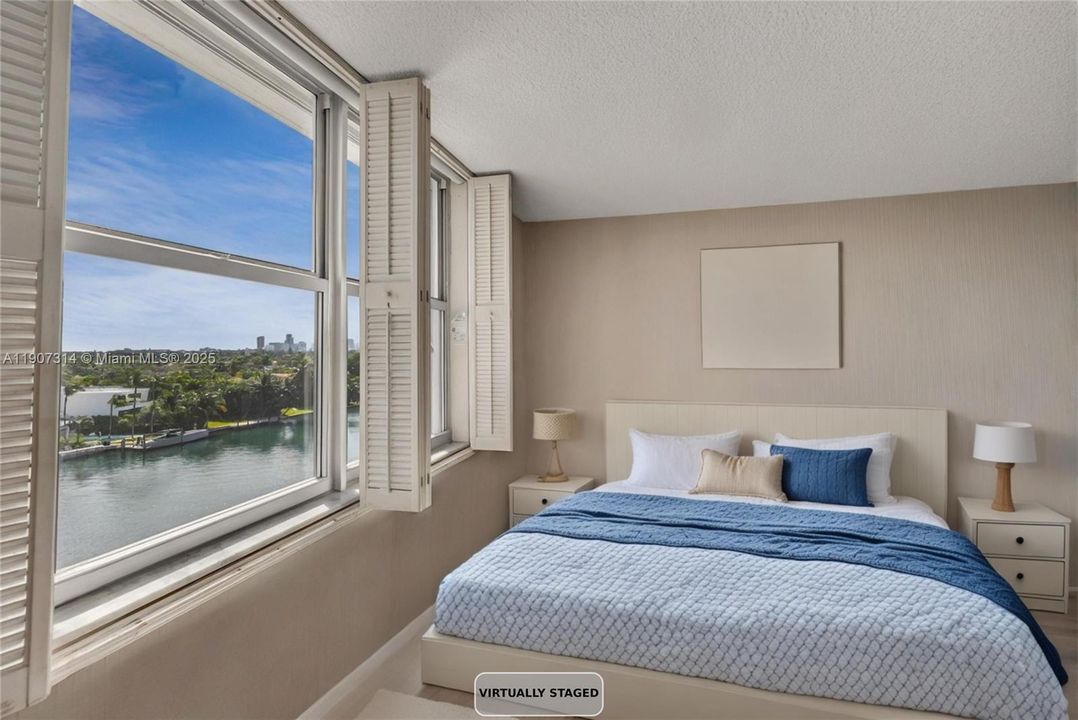 Active With Contract: $635,000 (2 beds, 2 baths, 1490 Square Feet)