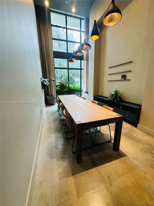 Business Center / Conference Room