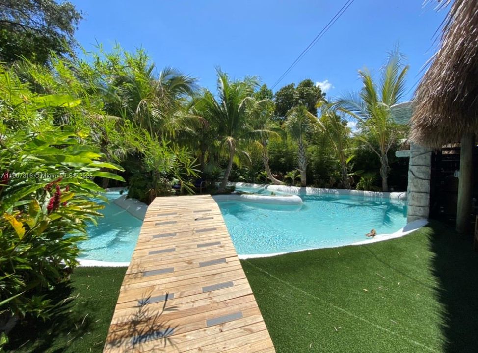 Recently Rented: $1,800 (1 beds, 1 baths, 675 Square Feet)