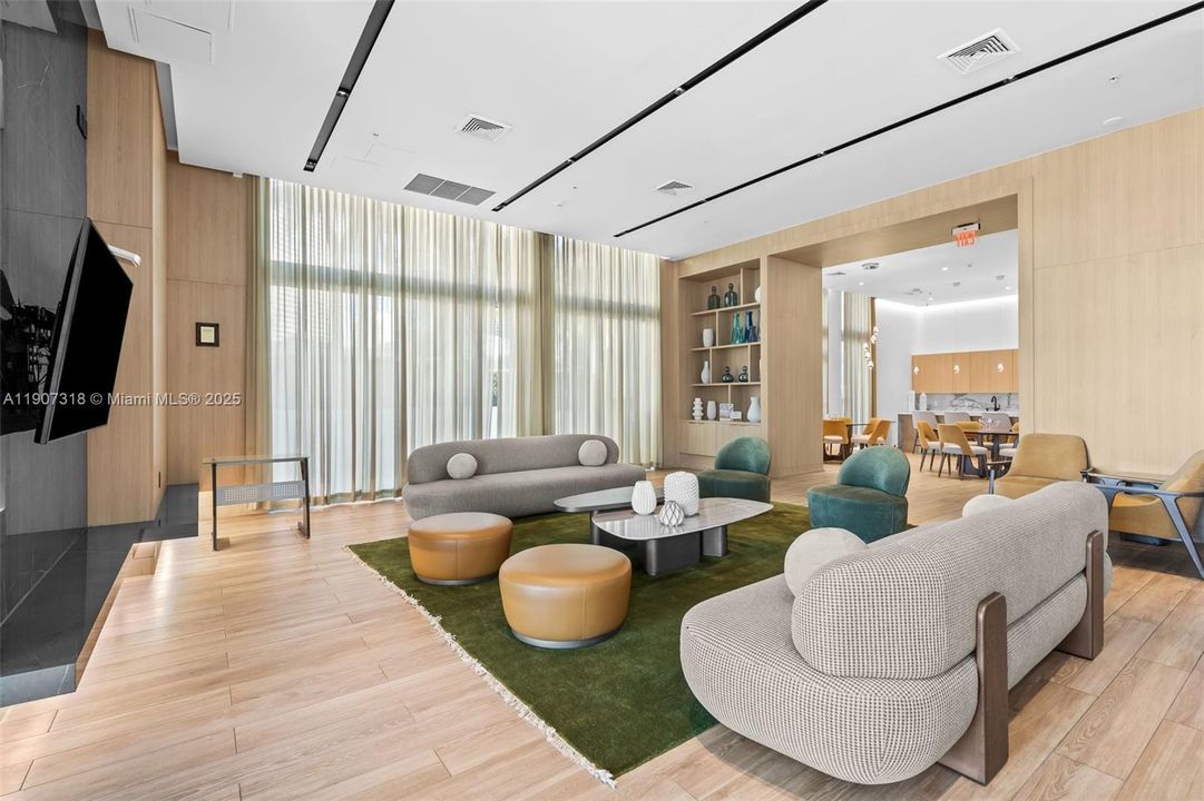 For Sale: $2,995,000 (3 beds, 3 baths, 2246 Square Feet)