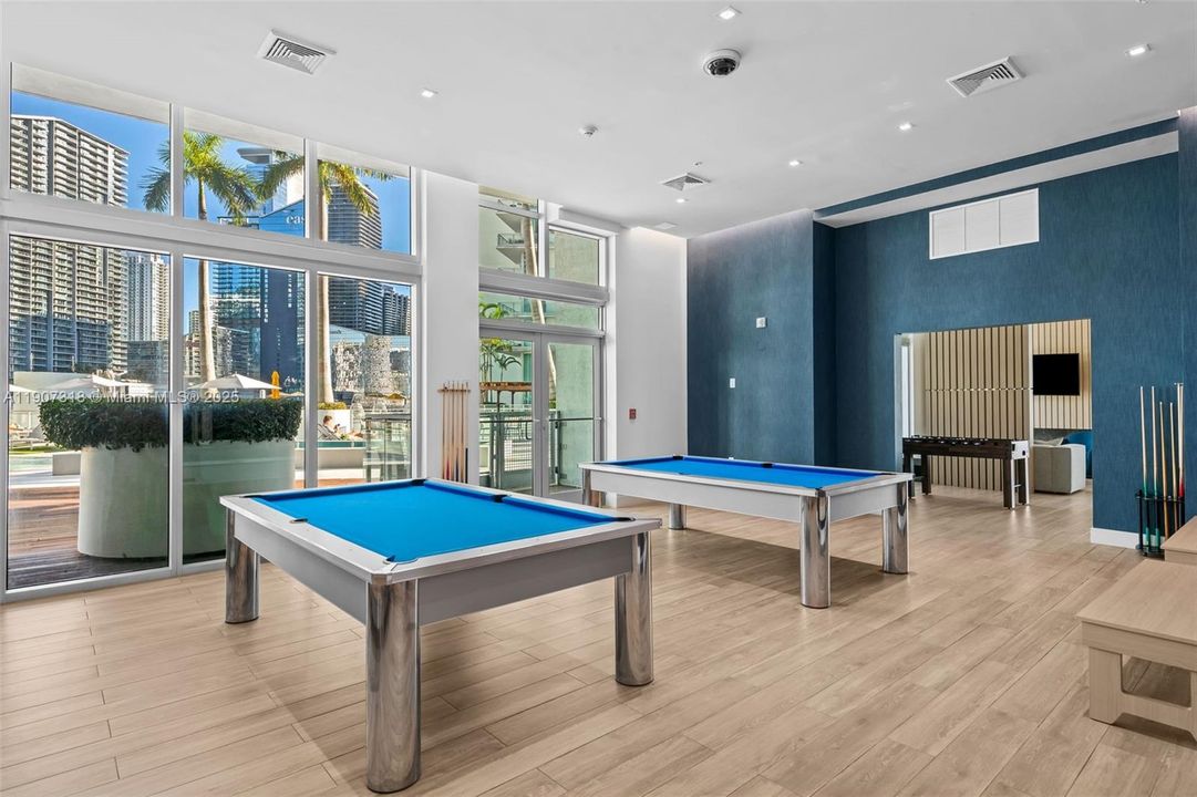 For Sale: $2,995,000 (3 beds, 3 baths, 2246 Square Feet)