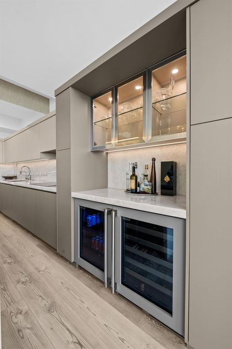 For Sale: $2,995,000 (3 beds, 3 baths, 2246 Square Feet)