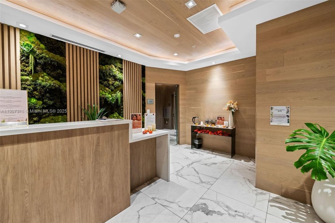 For Sale: $2,995,000 (3 beds, 3 baths, 2246 Square Feet)