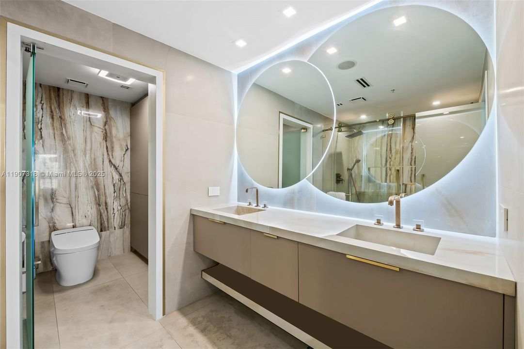 For Sale: $2,995,000 (3 beds, 3 baths, 2246 Square Feet)