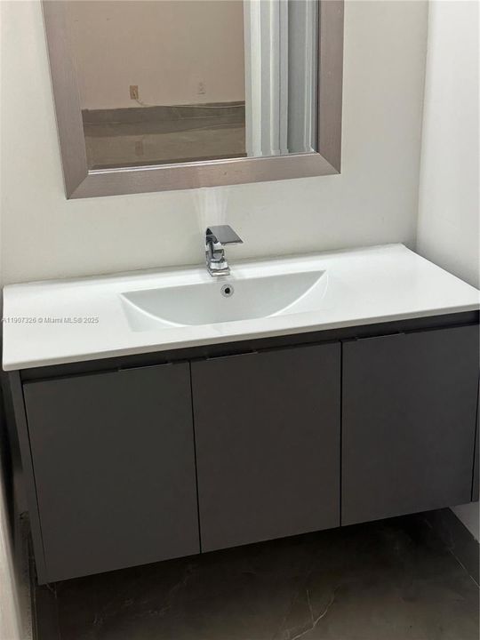 Recientemente alquilado: $2,100 (2 camas, 2 baños, 1060 Pies cuadrados)