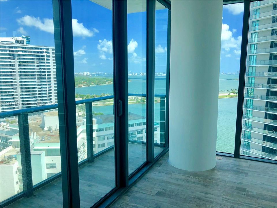 最近租的: $4,400 (1 贝兹, 1 浴室, 706 平方英尺)