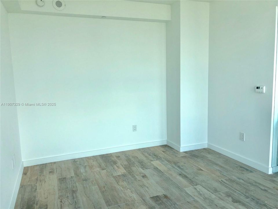 最近租的: $4,400 (1 贝兹, 1 浴室, 706 平方英尺)