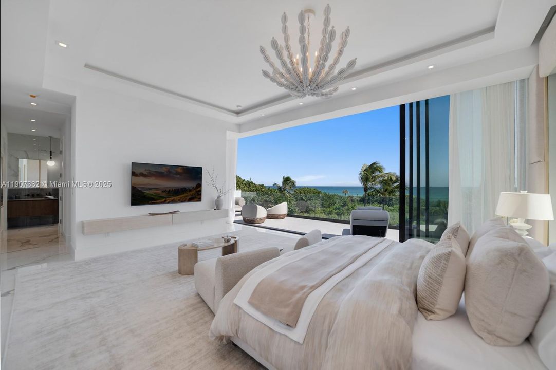 For Sale: $40,000,000 (6 beds, 8 baths, 6350 Square Feet)