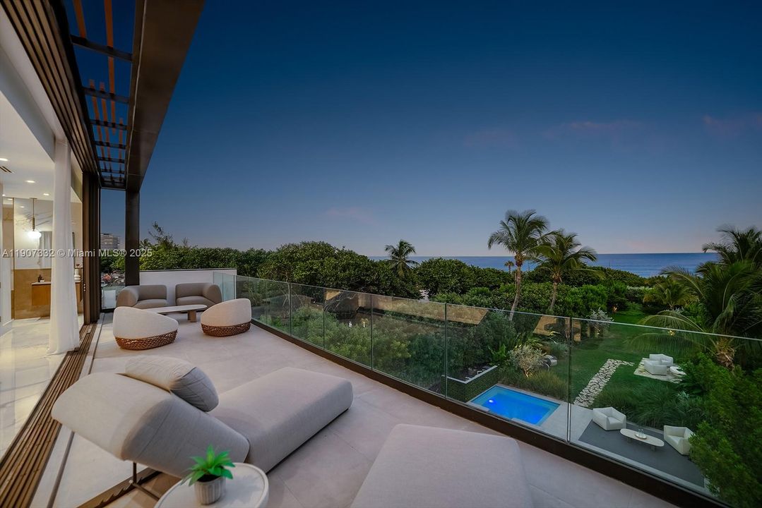 For Sale: $40,000,000 (6 beds, 8 baths, 6350 Square Feet)