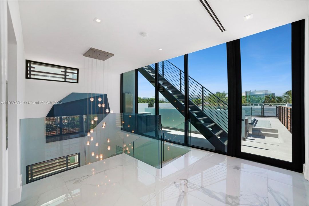 For Sale: $40,000,000 (6 beds, 8 baths, 6350 Square Feet)