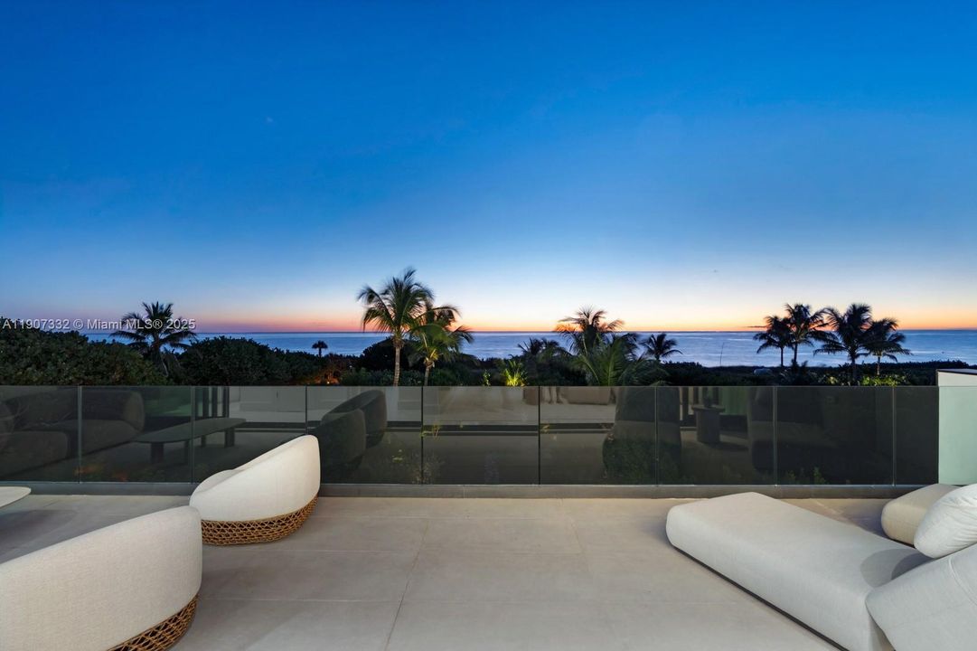 For Sale: $40,000,000 (6 beds, 8 baths, 6350 Square Feet)