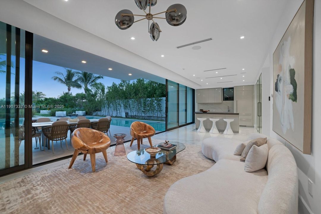 For Sale: $40,000,000 (6 beds, 8 baths, 6350 Square Feet)