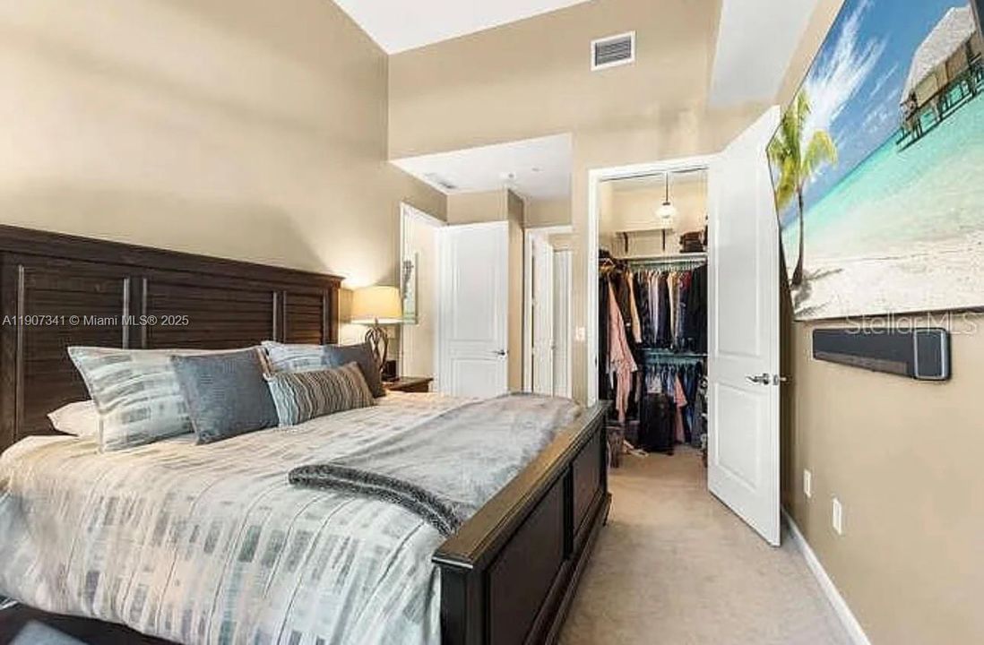 На продажу: $650,000 (2 спален, 2 ванн, 1374 Квадратных фут)