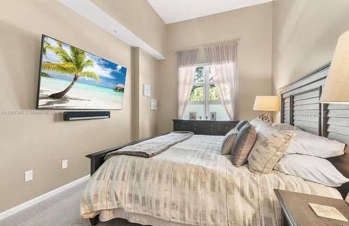 На продажу: $650,000 (2 спален, 2 ванн, 1374 Квадратных фут)