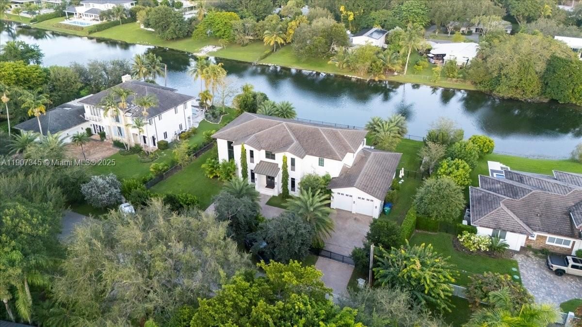 待售: $5,500,000 (6 贝兹, 7 浴室, 5848 平方英尺)