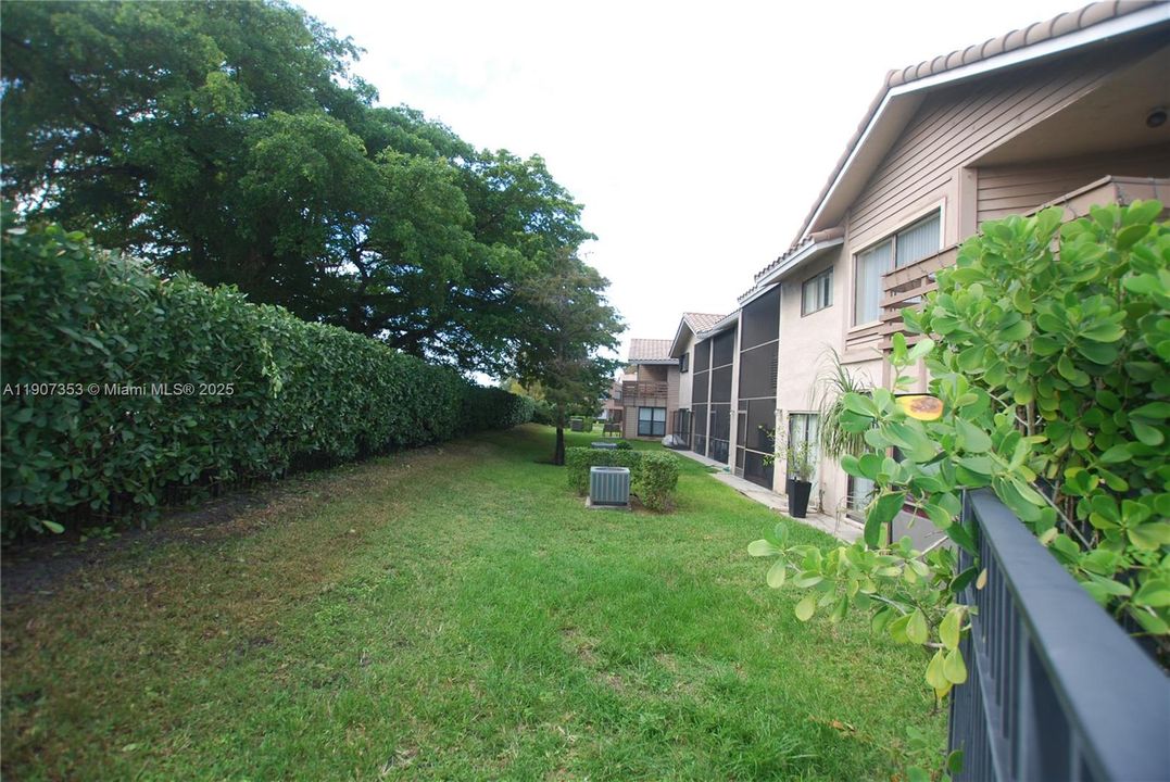 For Sale: $320,000 (4 beds, 3 baths, 1690 Square Feet)