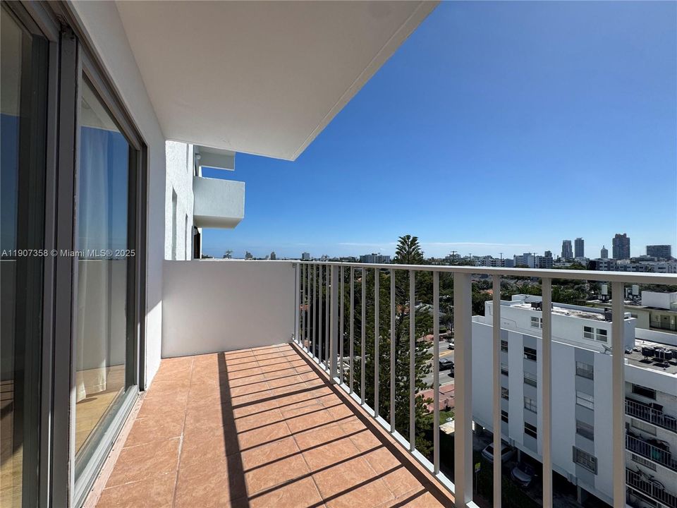 Activo con contrato: $2,800 (2 camas, 1 baños, 829 Pies cuadrados)