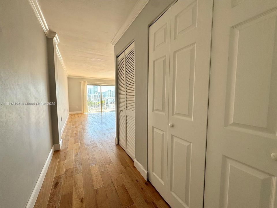 Activo con contrato: $2,800 (2 camas, 1 baños, 829 Pies cuadrados)