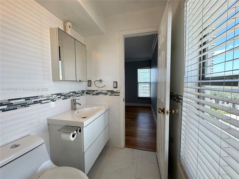 Activo con contrato: $2,800 (2 camas, 1 baños, 829 Pies cuadrados)