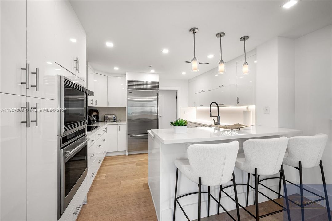 For Sale: $5,600,000 (3 beds, 3 baths, 2744 Square Feet)