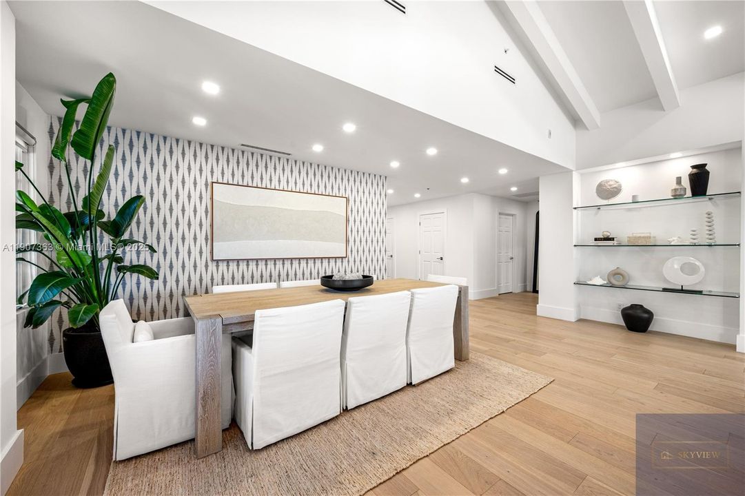 For Sale: $5,600,000 (3 beds, 3 baths, 2744 Square Feet)