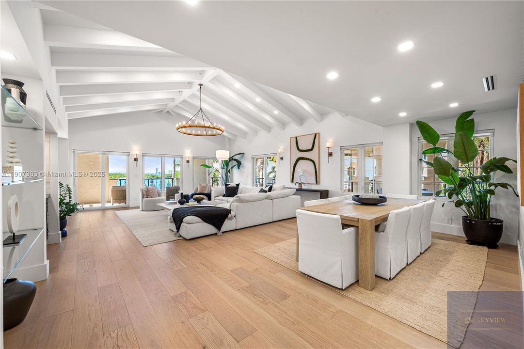 For Sale: $5,600,000 (3 beds, 3 baths, 2744 Square Feet)