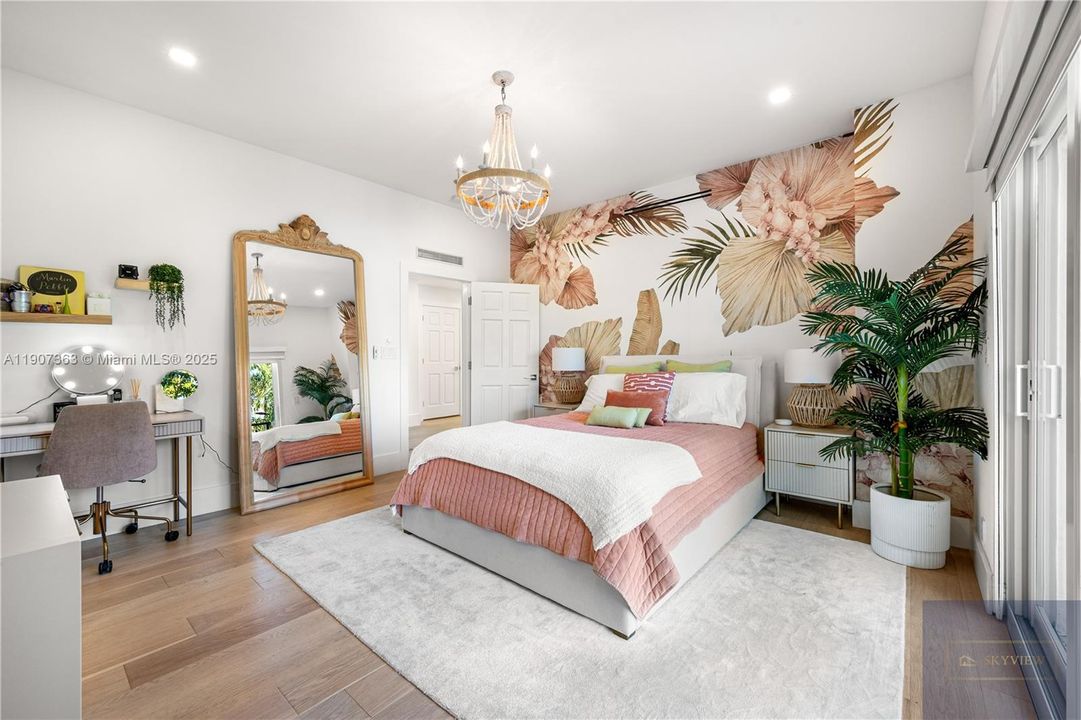 For Sale: $5,600,000 (3 beds, 3 baths, 2744 Square Feet)