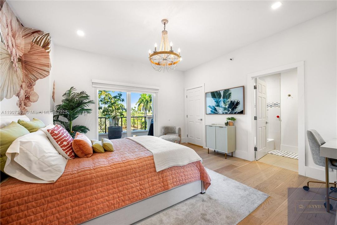 For Sale: $5,600,000 (3 beds, 3 baths, 2744 Square Feet)