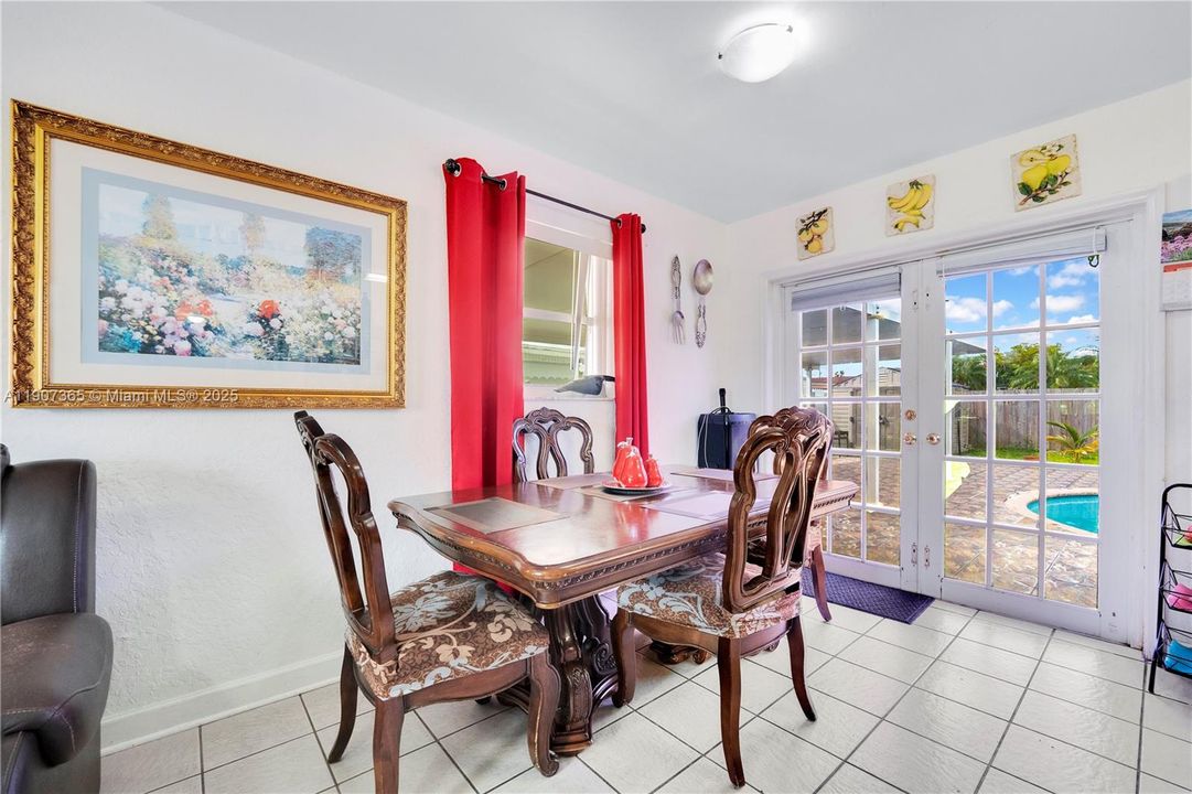 For Sale: $595,000 (4 beds, 2 baths, 1270 Square Feet)