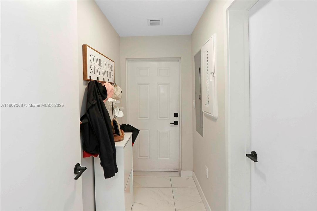 For Sale: $409,000 (4 beds, 3 baths, 1398 Square Feet)