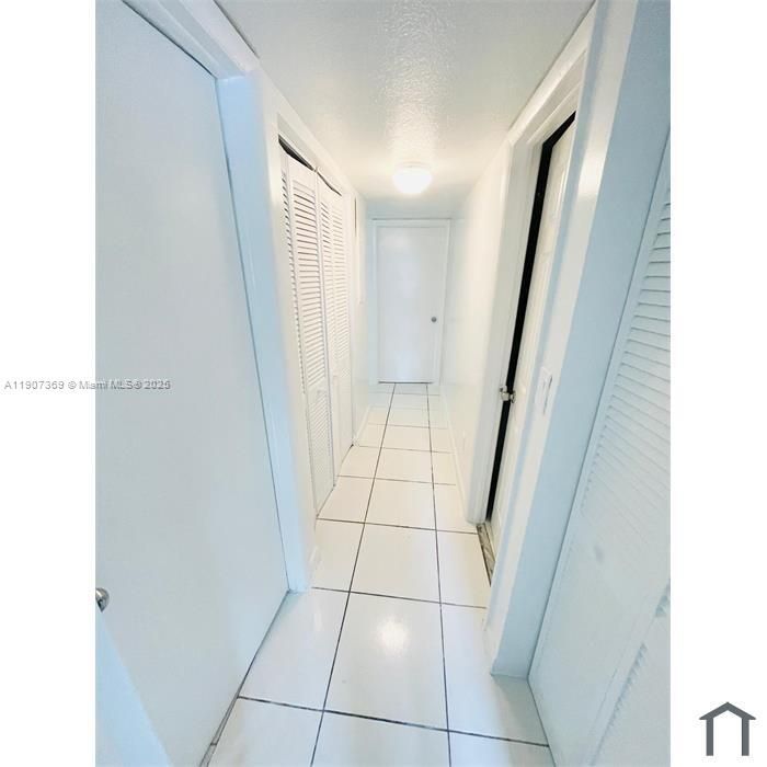 Active With Contract: $2,300 (3 beds, 2 baths, 1140 Square Feet)