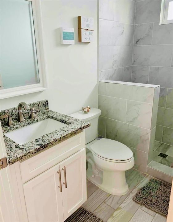 For Rent: $3,000 (3 beds, 2 baths, 3519 Square Feet)