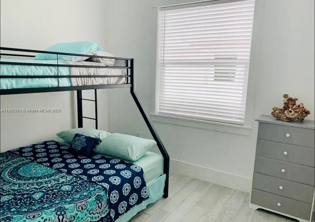 For Rent: $3,000 (3 beds, 2 baths, 3519 Square Feet)