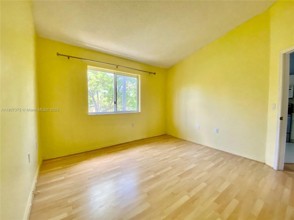 Recientemente alquilado: $2,100 (2 camas, 2 baños, 822 Pies cuadrados)