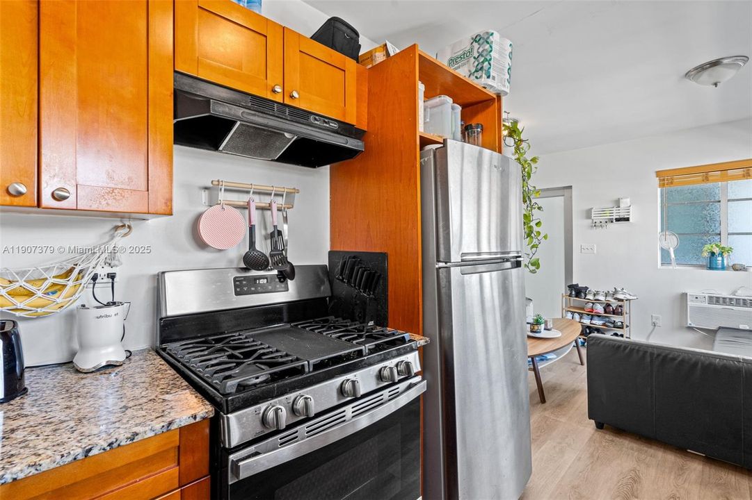 Recently Rented: $1,850 (1 beds, 1 baths, 660 Square Feet)