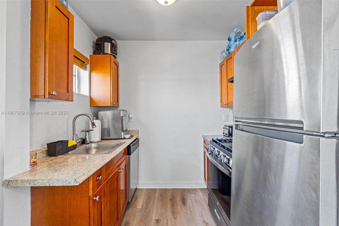 Recently Rented: $1,850 (1 beds, 1 baths, 660 Square Feet)