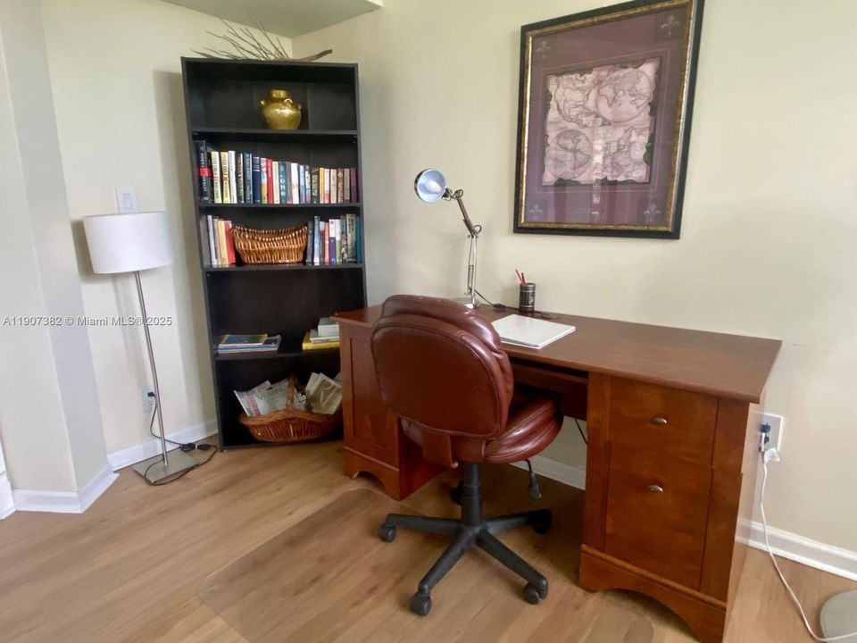 待售: $549,000 (3 贝兹, 2 浴室, 1330 平方英尺)