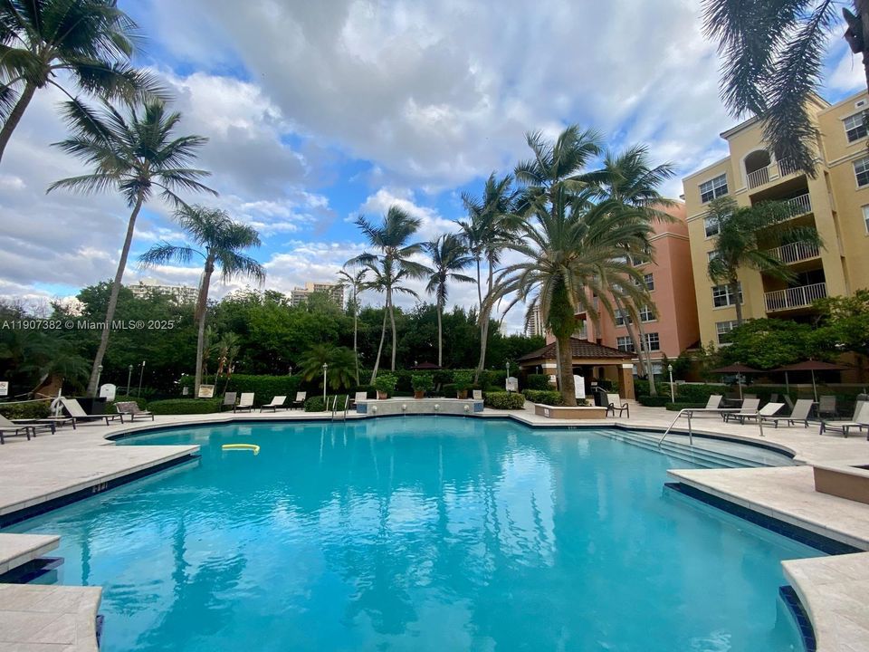 待售: $549,000 (3 贝兹, 2 浴室, 1330 平方英尺)