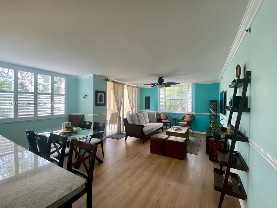 待售: $549,000 (3 贝兹, 2 浴室, 1330 平方英尺)