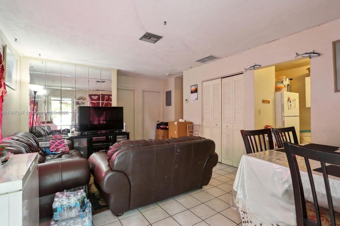 En Venta: $795,000 (0 camas, 0 baños, 2219 Pies cuadrados)