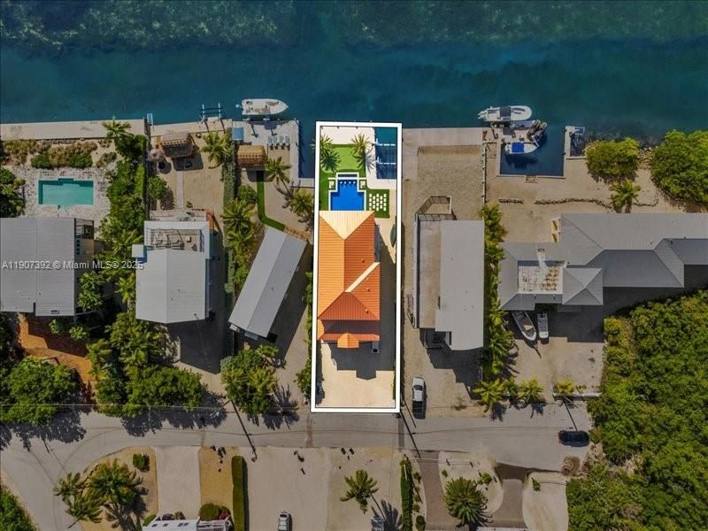 待售: $7,500,000 (5 贝兹, 4 浴室, 3026 平方英尺)